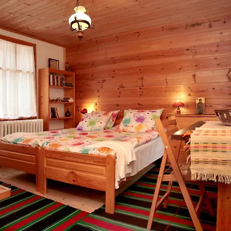къща край реката - Ferienhaus Trigrad