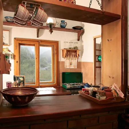 къща край реката - Ferienhaus Trigrad