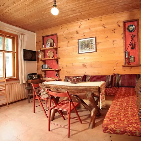 къща край реката - Ferienhaus *